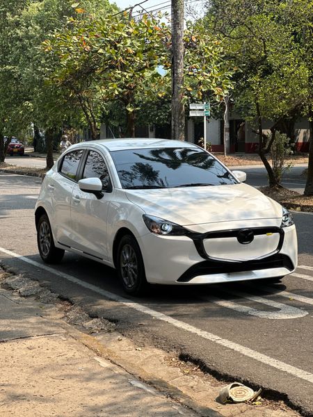 MAZDA 2 TOURING AUTOMÁTICO 2025 - imagen secundaria 2