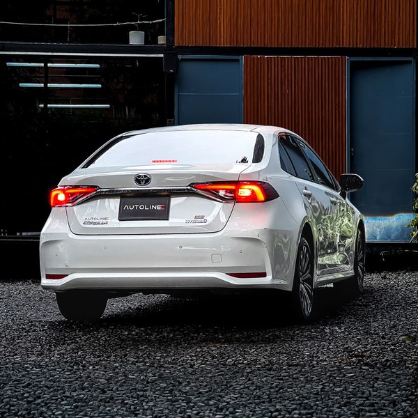 Toyota Corolla SE-G Hybrid 2023 - imagen secundaria 2