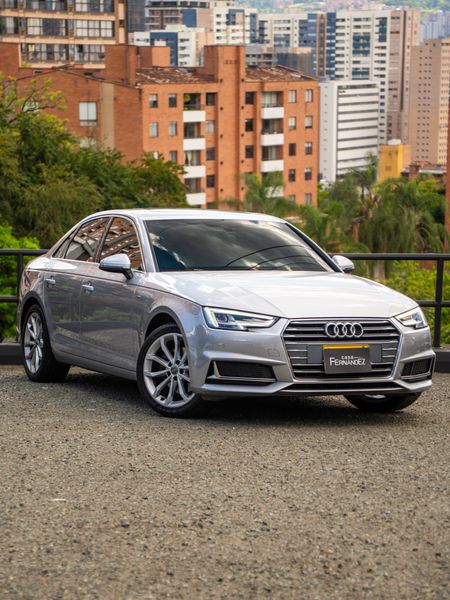 AUDI A4 Sline 2019 - imagen secundaria 2