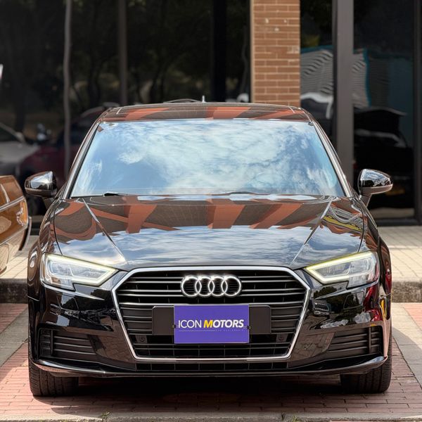 Audi A3 Hatchback Ambition 2020 - imagen secundaria 1