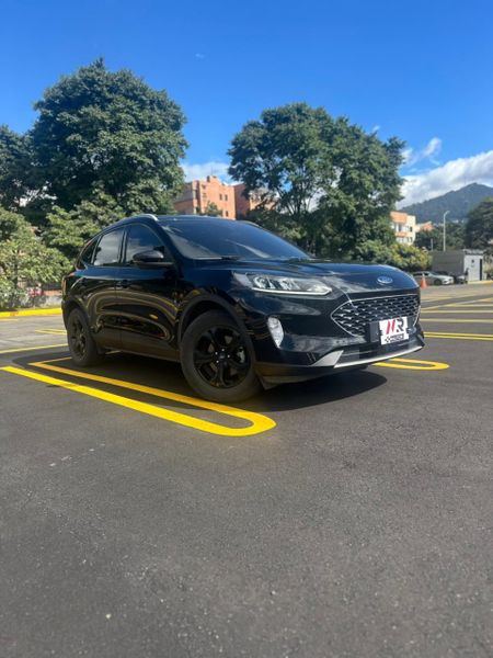 Ford Escape SE 2021 AT - imagen secundaria 2