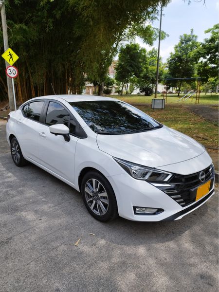 Nissan Versa Advance 2025 - imagen secundaria 2