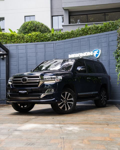 Toyota Land Cruiser LC200 Sahara B2 Plus - imagen secundaria 1