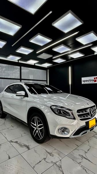 Merdes Benz GLA 200 Urban - imagen secundaria 2