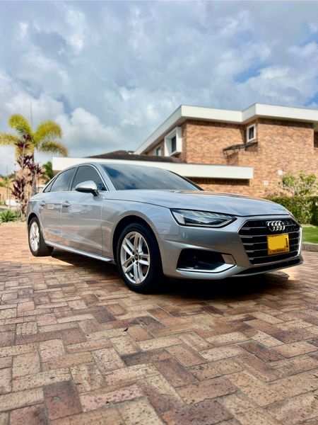 Audi A4 40 TFSI Advance MHEV - imagen 1