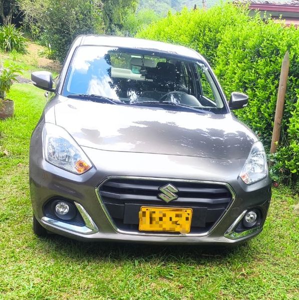 SUZUKI SWIFT CON 28.000 KM - imagen secundaria 1