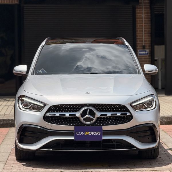 Mercedes-Benz GLA 200 AMG Line 2023 - imagen secundaria 1