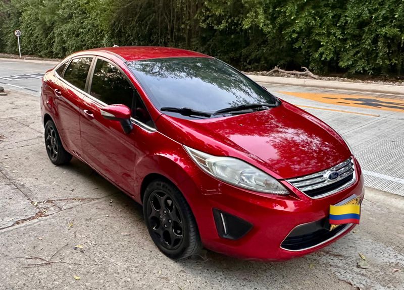 FORD FIESTA 6 SPORTBACK AT - imagen secundaria 1