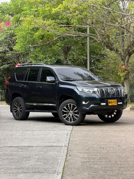 Toyota Prado txl 2013 gasolina 4.0 blindaje 2 plus - imagen secundaria 1