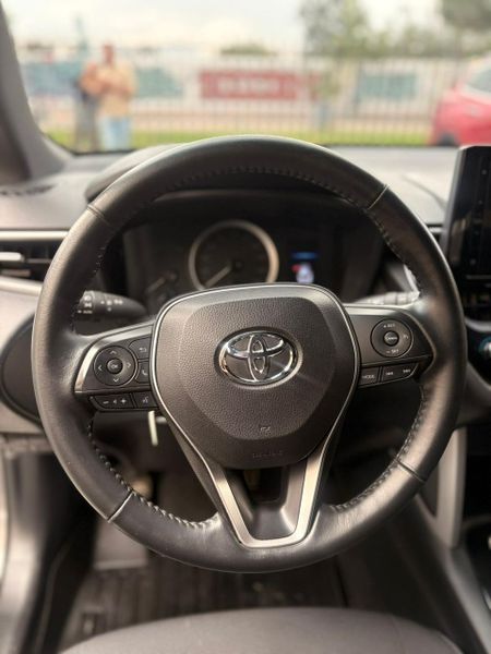 TOYOTA COROLLA CROSS XE-I HYBRID - imagen secundaria 1