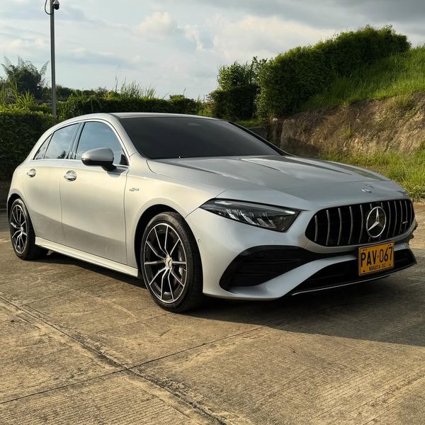 Mercedes Benz A35 AMG 4matic Híbrido 2025 - imagen secundaria 1