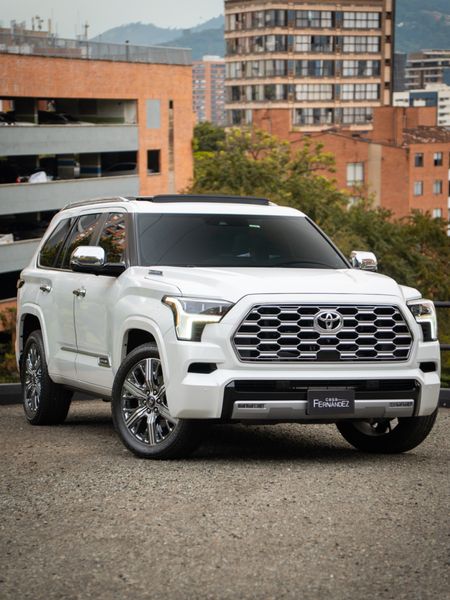 Toyota Sequoia Capstone 2026 - imagen secundaria 2