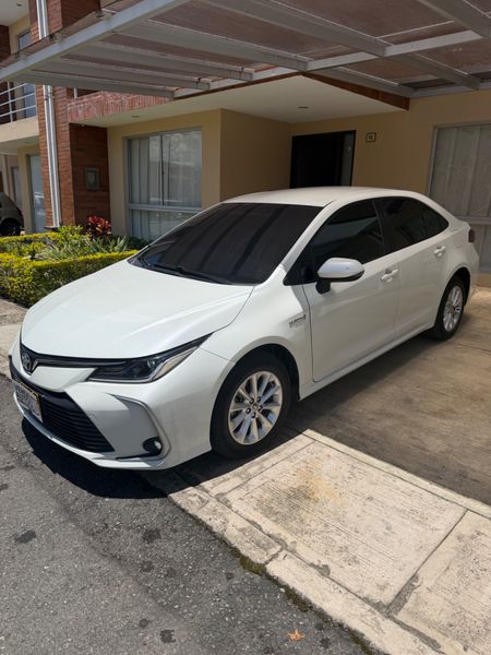TOYOTA COROLLA XEI HYBRID 2021 60.000KM - imagen secundaria 2