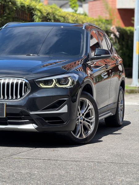 BMW X1 Xdrive 18i 2022 - imagen secundaria 1