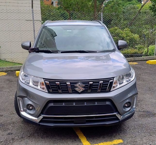 Suzuki Vitara Live 4x2 Automática 2022 - imagen secundaria 1