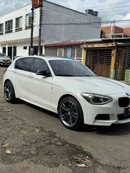 BMW 118 i MODELO 2015 - imagen secundaria 2