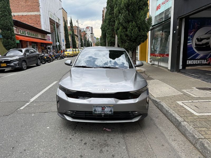 KIA K3 VIBRANT - imagen secundaria 1