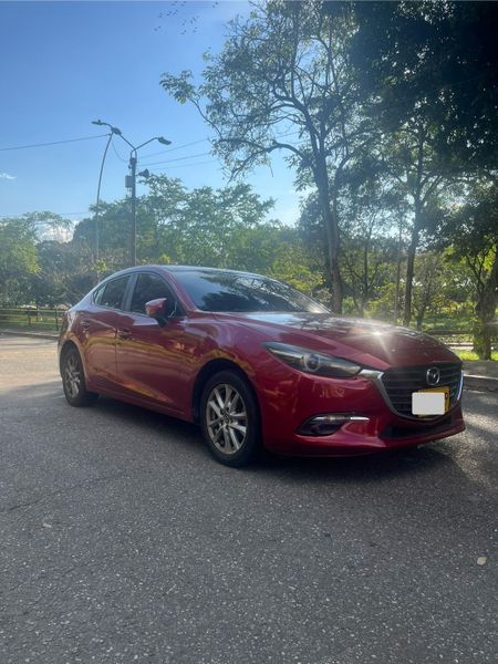 Mazda 3 2.0 Touring AT - imagen secundaria 1