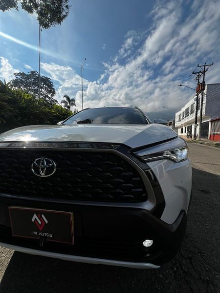 TOYOTA COROLLA CROSS MODELO 2022 - imagen secundaria 2
