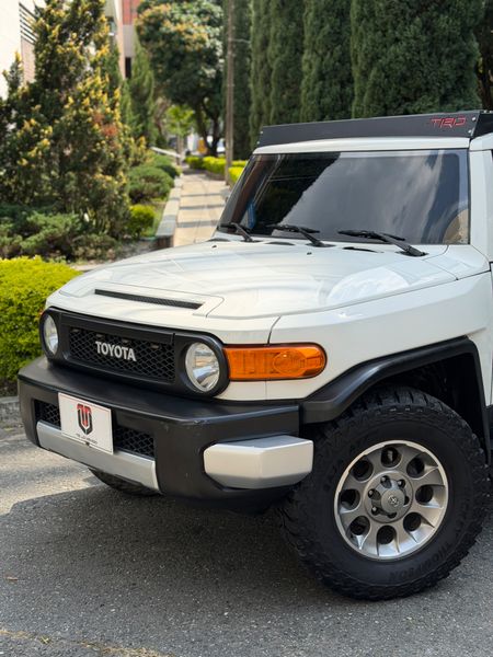 Toyota Fj cruiser 2014 - imagen secundaria 2