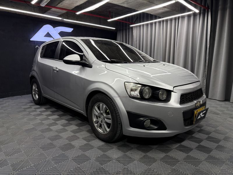Chevrolet Sonic 1.6 Lt 4 p - imagen secundaria 2