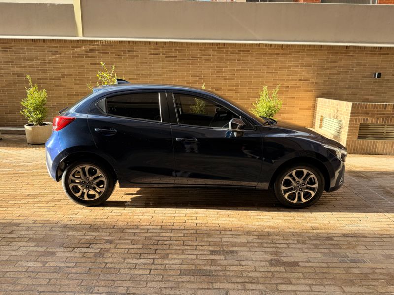 Mazda 2 Hatchback - imagen secundaria 1