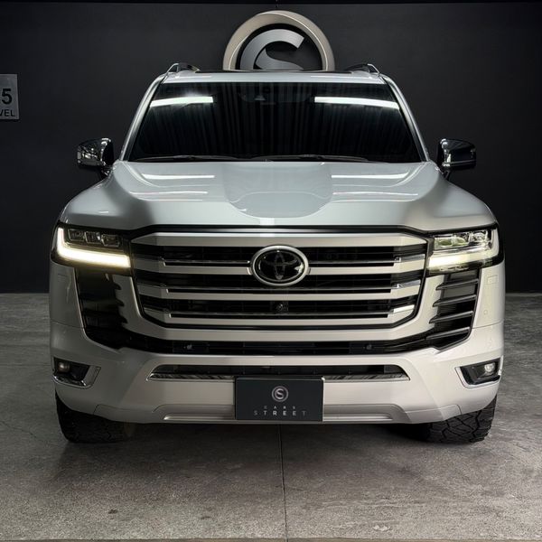 Toyota Land Cruiser 300 ZX 2022 Diesel LC300 - imagen secundaria 1