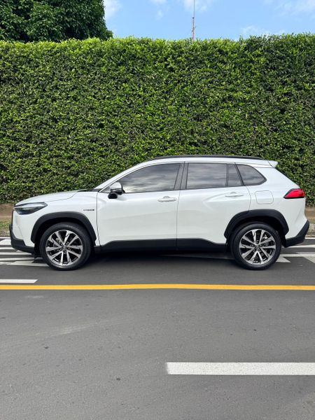 Toyota Corolla Cross Seg HÍBRIDA modelo 2024 - imagen secundaria 1