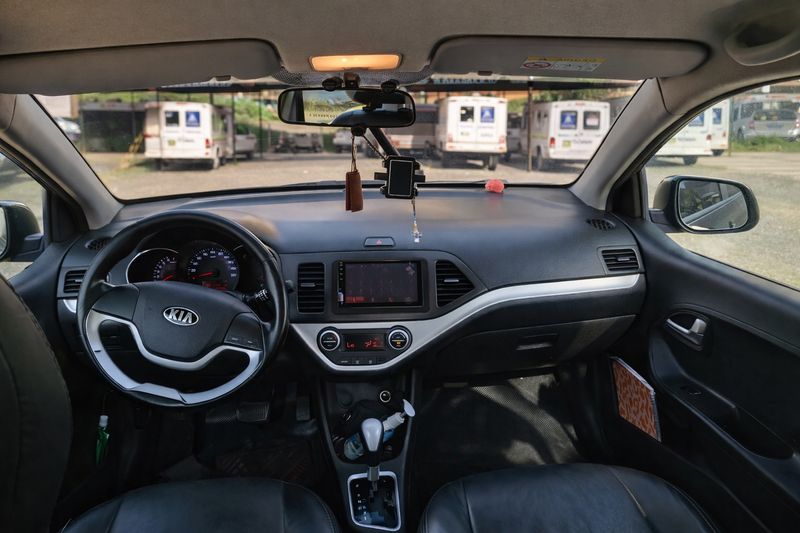 KIA PICANTO FULL EQUIPO AUTOMATICO - imagen secundaria 2