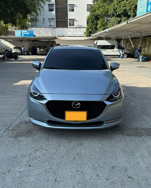 Mazda 2 Grand Touring LX 2023 Excelente Estado - imagen secundaria 1
