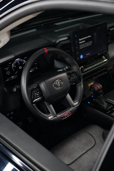 TOYOTA SEQUOIA TRD-PRO - imagen secundaria 2