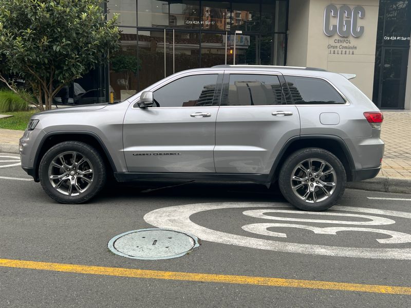 Jeep Grand Cherokee Limited 2020 - imagen secundaria 1