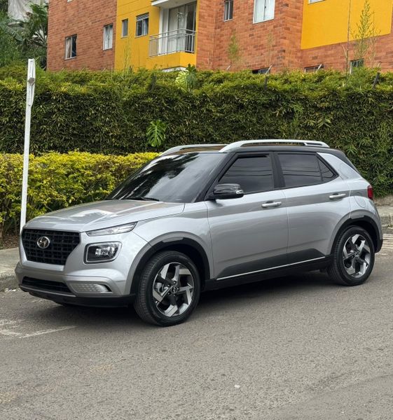 Hyundai venue limited 2025 - imagen secundaria 1