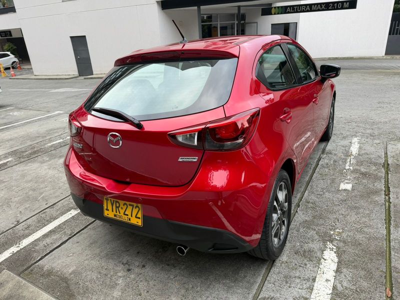 MAZDA 2 GRAND TOURING AUTOMÁTICO 2017 - imagen secundaria 2