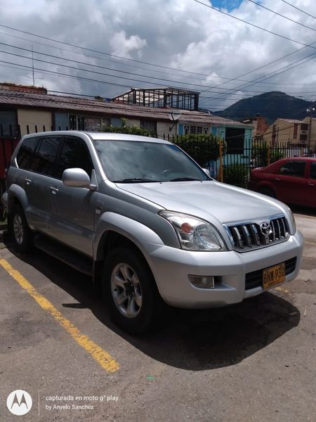 Toyota prado VX 2004 Diesel caja mecánica - imagen secundaria 2