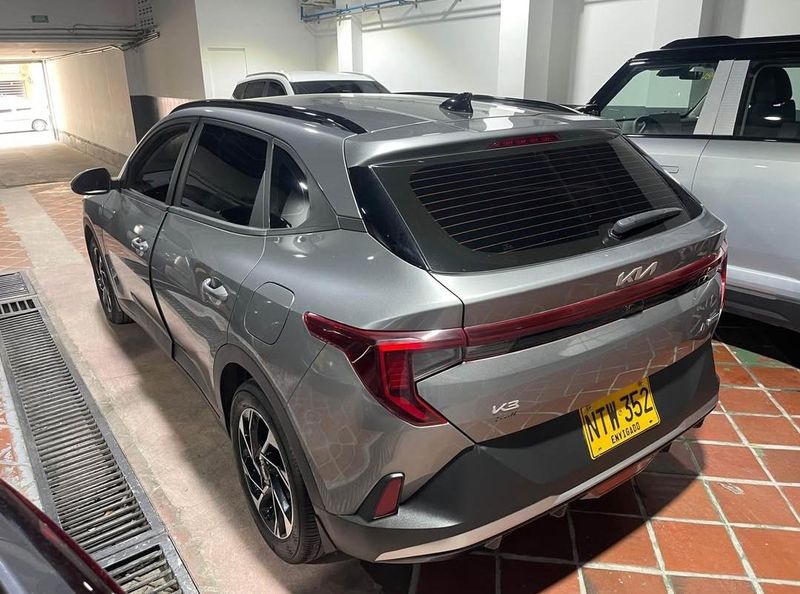 Kia K3 Cross Zenith 2025 - imagen secundaria 2