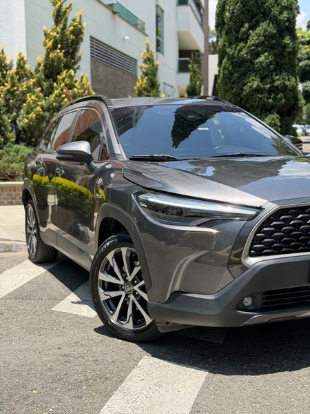 Toyota Corolla cross seg 2023 - imagen secundaria 2