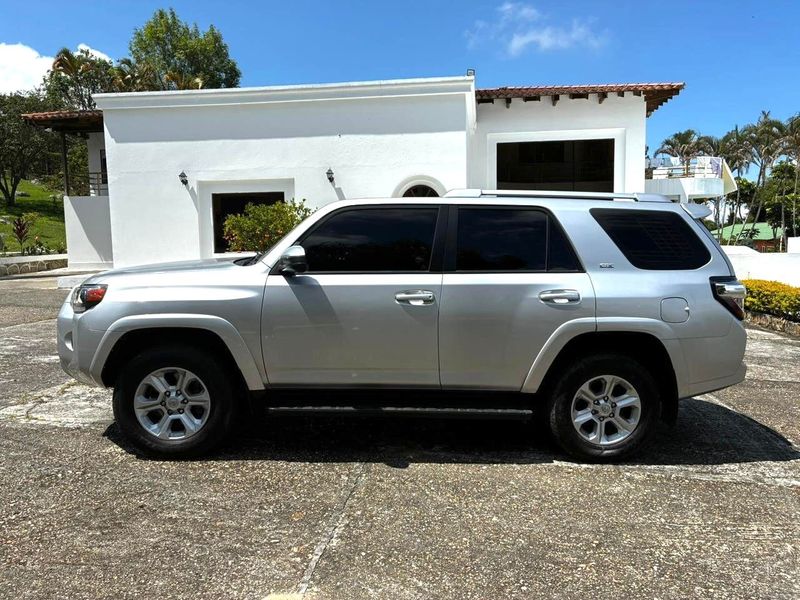 Toyota 4runner unico dueo - imagen secundaria 1