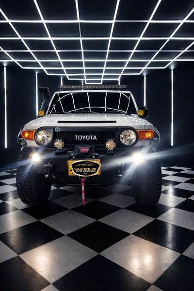 TOYOTA FJ CRUISER - imagen secundaria 1