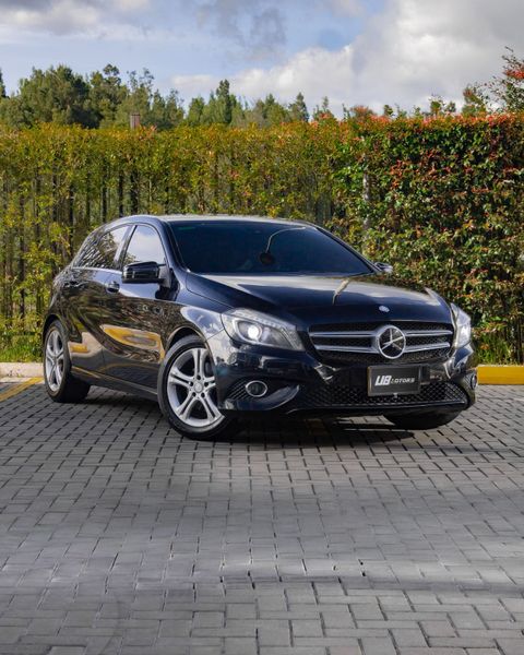 MERCEDES BENZ A 200 2014 - imagen secundaria 2