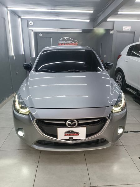 Mazda 2 Grand Touring LX 2016 - imagen secundaria 2