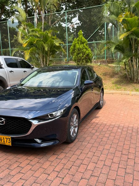 Mazda 3 Touring 2020 - imagen secundaria 1