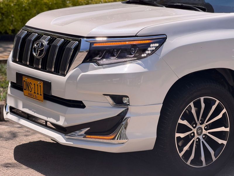 Toyota Prado TXL 2017 diésel  Blindaje 2 - imagen secundaria 1