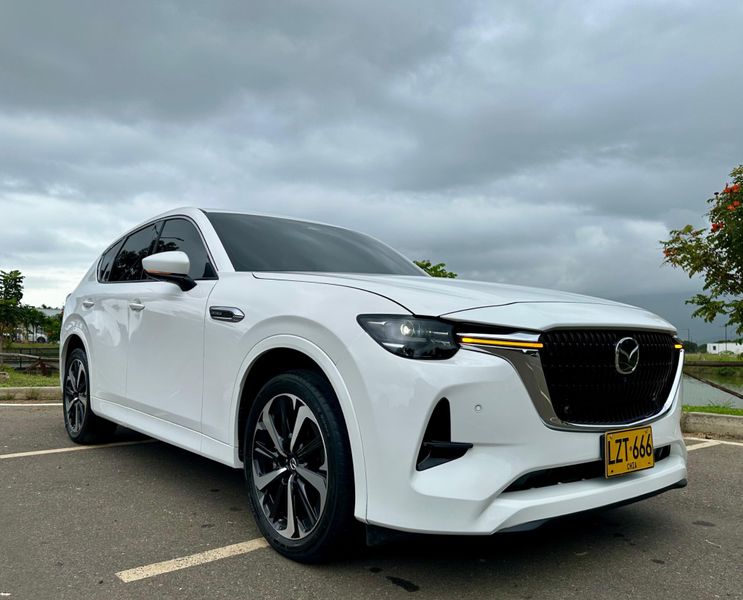 Mazda CX 60 2024 grand touring signature híbrida - imagen secundaria 2