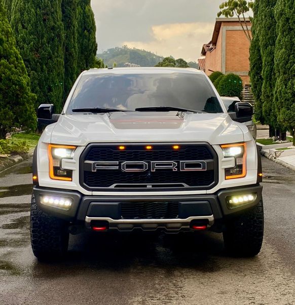 Ford F-150 Raptor SUPERCREW 2018 - imagen secundaria 2