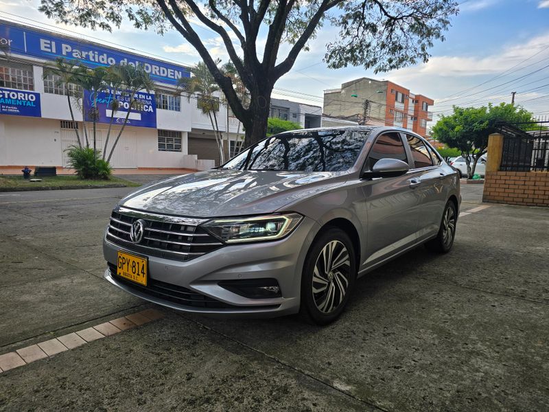 Volkswagen Jetta sportline blindado 2 plus - imagen secundaria 2