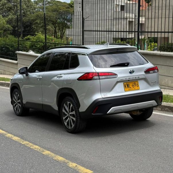 TOYOTA COROLLA CROSS SEG  2022 - imagen secundaria 1