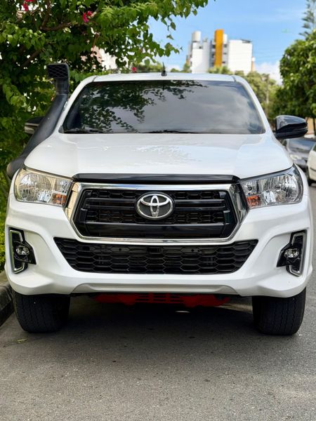 Toyota hilux 2020 2.4 diesel - imagen secundaria 1
