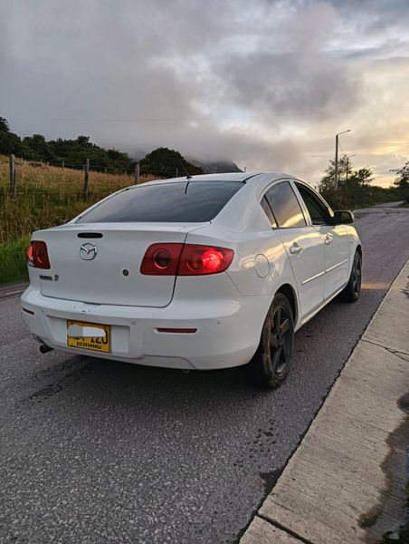 Mazda 3 full equipo - imagen secundaria 2