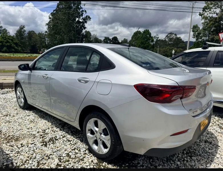 Chevrolet Onix 2023 - imagen secundaria 2